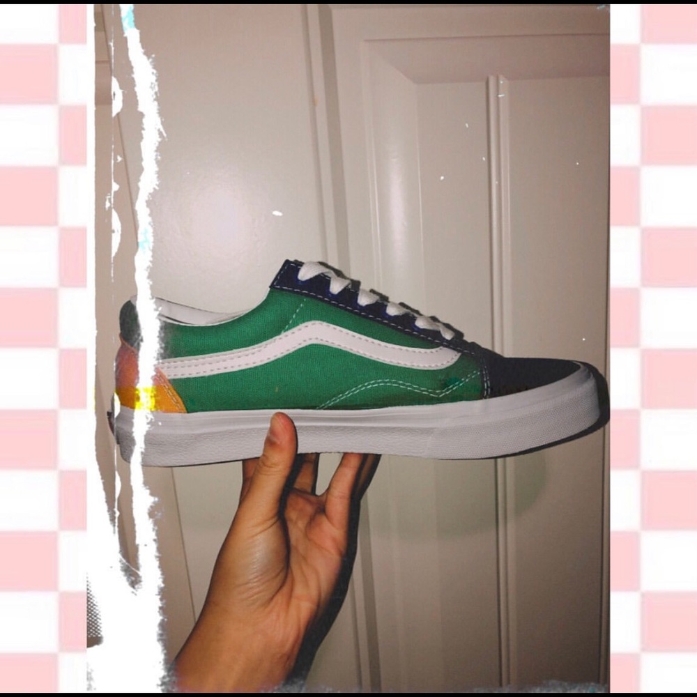 ☆ VANS OLD SKOOL ☆